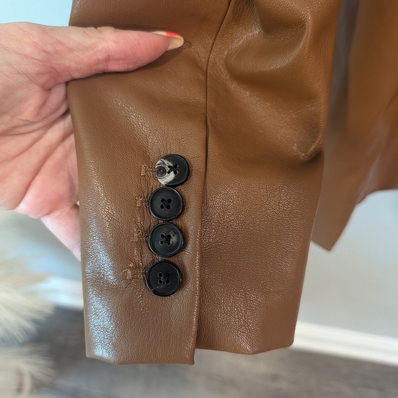 Zara Women's Oversized Tan Faux Leather Blazer Size Small - Picture 8 of 11